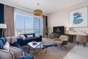 Seating area sa ON OFF HH-AVANI HOTEL-3BR -Full Palm View