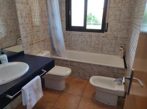 A bathroom at Villa El Mirador