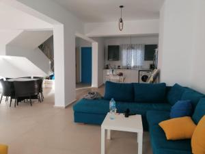 Gallery image of Fully Furnished 4-Bed Town House in Mountain View Ras Al-Hekma in Ras Elhekma