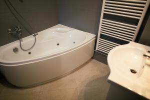 A bathroom at Munkácsy Villa - Szekszárd
