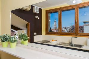 Zdjęcie z galerii obiektu Ve-nice Suite Rialto View RT-12 w Wenecji