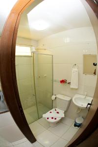 Kylpyhuone majoituspaikassa Pousada Maravelas By OM