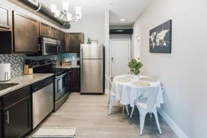 Η κουζίνα ή μικρή κουζίνα στο The Sanctuary Company Johnson City