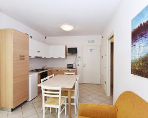 Kuchyň nebo kuchyňský kout v ubytování Residence Gianka - Agenzia Cocal
