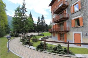 The building in which Az apartmant is located