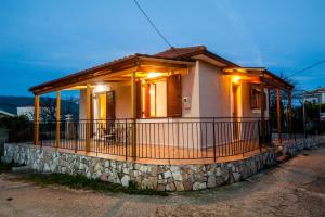 The building in which the holiday home is located