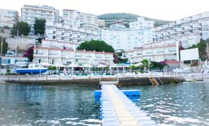 Gallery image of Apartment bay, Bougainville Bay Resort in Sarandë