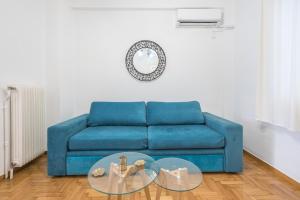 A seating area at Athens Dreams & Suites Apartments