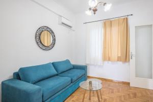 A seating area at Athens Dreams & Suites Apartments