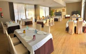 Restauracja lub miejsce do jedzenia w obiekcie Hotel Mencia Subbética