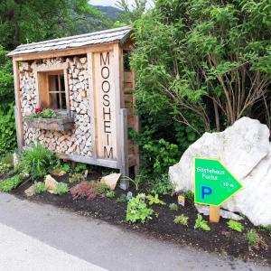 Vonkajšia záhrada v ubytovaní Gästehaus Fuchs
