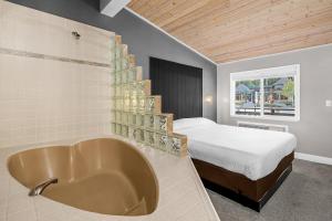 塔霍城The Inn at Boatworks, Lake Tahoe的相册照片