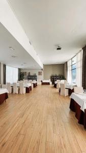 Restauracja lub miejsce do jedzenia w obiekcie Hotel Mencia Subbética