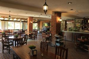 Restaurace v ubytování Hotel Meson del Puente