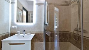 Ένα μπάνιο στο LC pokoje & apartamenty Z57 +23 φωτογραφίες