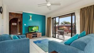 A seating area at Waterviews,Pool, Wifi its all here !- Welsby Pde, Bongaree