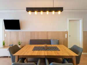 Televízia a/alebo spoločenská miestnosť v ubytovaní Holiday apartment in Zwieselstein near Sölden + 32 fotografií