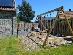 Laste mänguala majutusasutuses Holiday Home in Bocholt with Garden