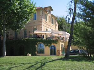 Κήπος έξω από το Romantic Château Stay Rhône +27 φωτογραφίες