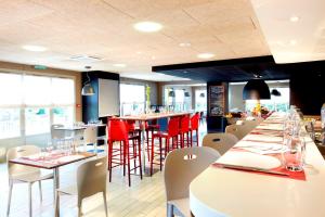 Restorāns vai citas vietas, kur ieturēt maltīti, naktsmītnē Campanile Lille Nord Wasquehal