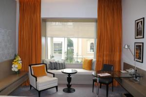 Posezení v ubytování Welcomhotel by ITC Hotels, Raja Sansi, Amritsar