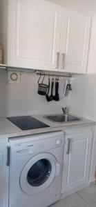 Küche/Küchenzeile in der Unterkunft Apartments Llagosta 3