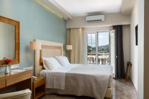 Katil atau katil-katil dalam bilik di Odysseus Hotel +37 gambar