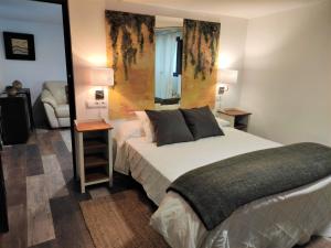Imagen de la galería de Hotel Rural La Cerámica, en Medinaceli 19 fotos más