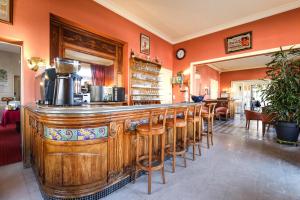 Restaurace v ubytování Montdidier Hôtel
