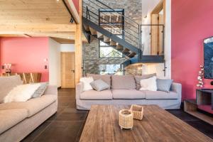 Χώρος καθιστικού στο Chalet Azobe Morzine - by EMERALD STAY +46 φωτογραφίες