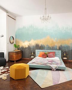 ブダペストにあるAnno Budapest 1900のベッドルーム1室(ベッド1台付)が備わります。壁には絵画が飾られています。
