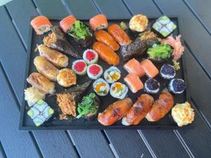 Makanan di atau berdekatan apartmen +23 gambar