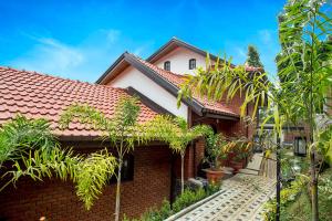 Taman di luar Wilson Bungalow Kandy
