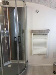 Koupelna v ubytování Le SAMBIN-TERRASSE -CENTRE VILLE