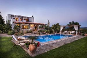 Fotografie z fotogalerie ubytování Villa Kalithea - Elegant Secluded Villa v destinaci Pemónia