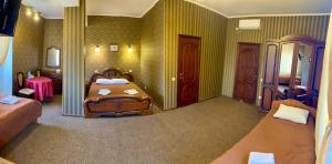 Gallery image of Golden Lion Hotel in Boryspilʼ