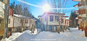 NordenPamporovo v zimě