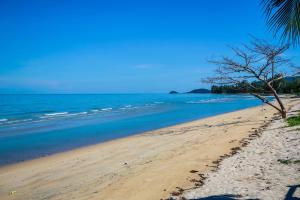 Gallery image of Baan Phulay Luxury Beachfront Villa in Lipa Noi