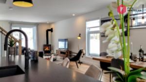 La Fleur Urbaine de Portneuf : 2.5 bathrooms, Hot tub, Sauna and Pool