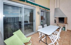 Μπαλκόνι ή βεράντα στο Amazing Apartment In Le Barcarès