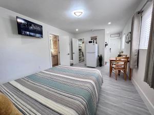 Gallery image of Stylish Studio Apartment By Miami International Airport in Miami