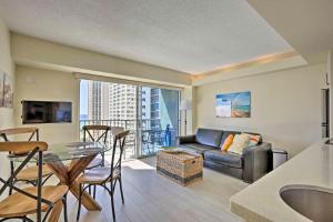 Gallery image of 15th-Floor Condo with Lanai, 2 Blocks to Beach! in Honolulu