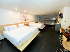 Tempat tidur dalam kamar di Hotel Corvallis