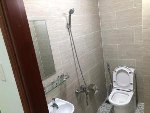 Phòng tắm tại Khách sạn Huy Phương