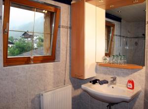 A bathroom at Ferienwohnung Felix-Adults Only