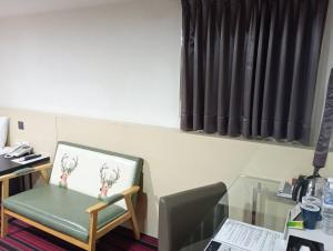 Un lugar para sentarse en de rěve Express Hotel