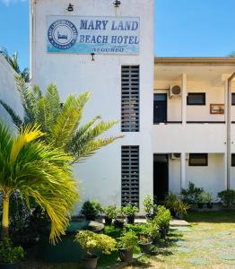 ネゴンボにあるMary Land Beach Hotelのアマリーランド ビーチ ホテル