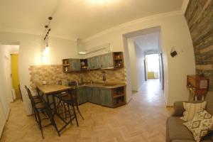 Köök või kööginurk majutusasutuses Hostel Nomad