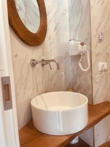 Kylpyhuone majoituspaikassa Granoro Gragnano B&B