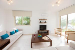 TV a/nebo společenská místnost v ubytování Pernera Holiday Villa 588
